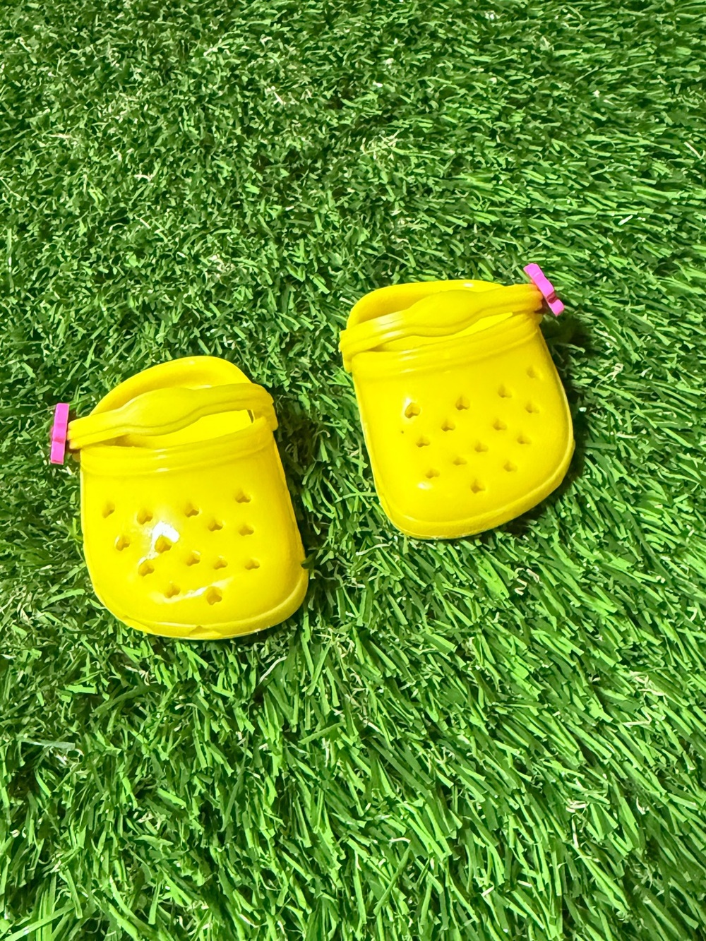 Doll crocs
